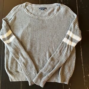 American Eagle Small Gray Sweater